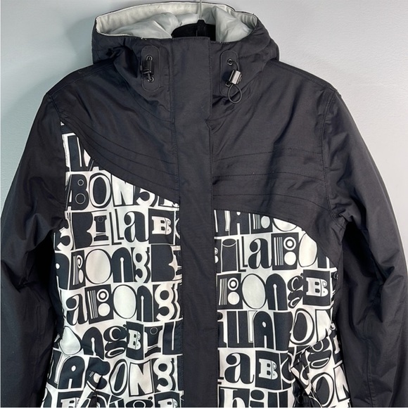 Billabong Black White Spellout Graphic Logo Snowboard Ski Jacket Coat vented M - Picture 2 of 13